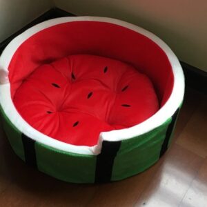 Four seasons kennel watermelon bed home quiet pets autumn and winter warm cat litter Teddy bear small dog cat watermelon nest